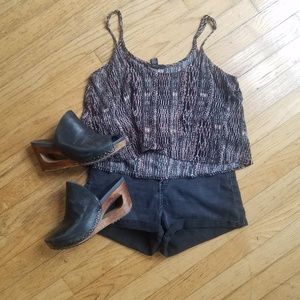 Forever 21 Black Tulip Swing Crop Tank Sz M
